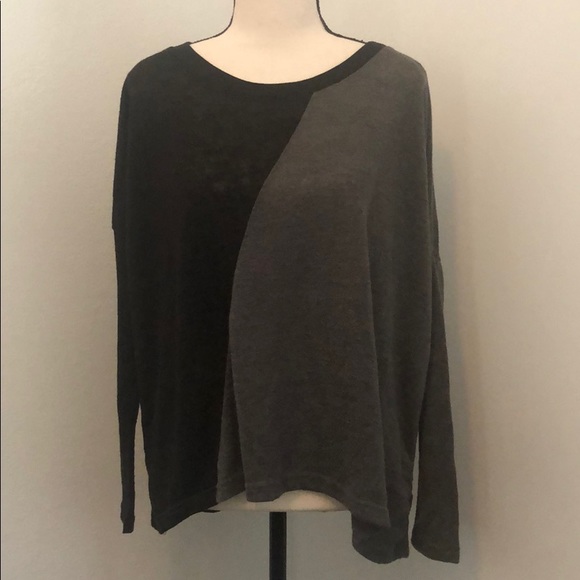 Black and gray long sleeve FABRIK top - Picture 1 of 3